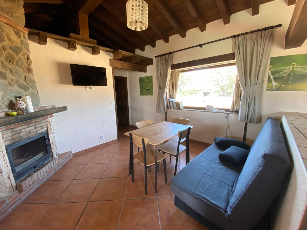 Eco-Lodge En La Reserva Privada Campanarios De Azaba - Proyecto De Conservacion Espeja Eksteriør billede