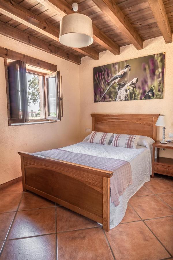 Eco-Lodge En La Reserva Privada Campanarios De Azaba - Proyecto De Conservacion Espeja Eksteriør billede