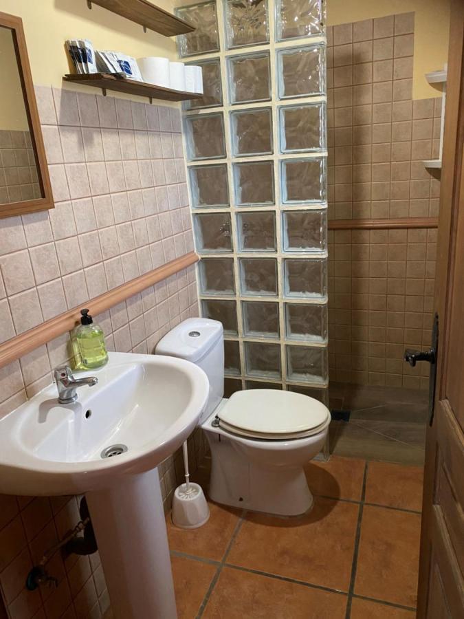 Eco-Lodge En La Reserva Privada Campanarios De Azaba - Proyecto De Conservacion Espeja Eksteriør billede
