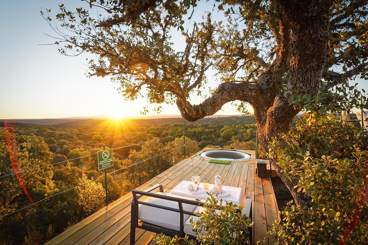 Eco-Lodge En La Reserva Privada Campanarios De Azaba - Proyecto De Conservacion Espeja Eksteriør billede